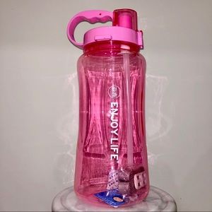 2 Liter/68oz Large Capacity Water Bottle, BPA Free